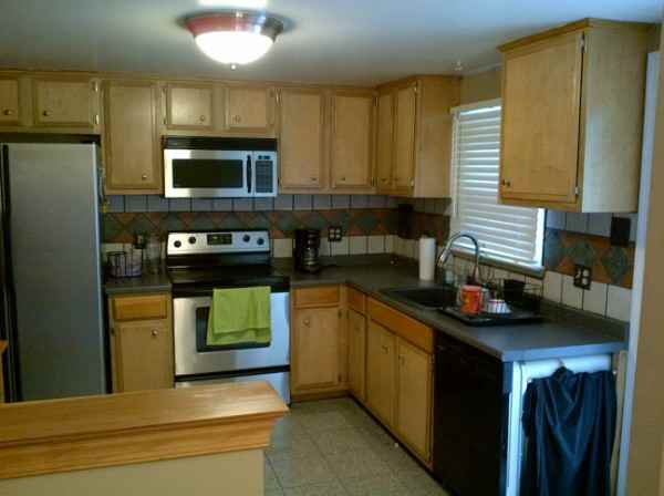 204 Southview Dr - Photo 2 of 8