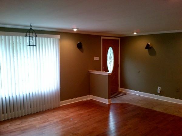 204 Southview Dr - Photo 3 of 8