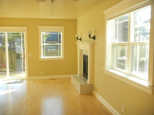 1513 Bogart Ln - Photo 3 of 17