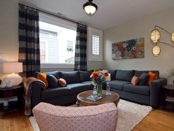 1877 Greenwich Rd - Photo 2 of 8