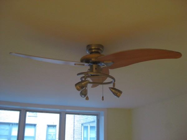 483 Ocean View Ave - Photo 2 of 6