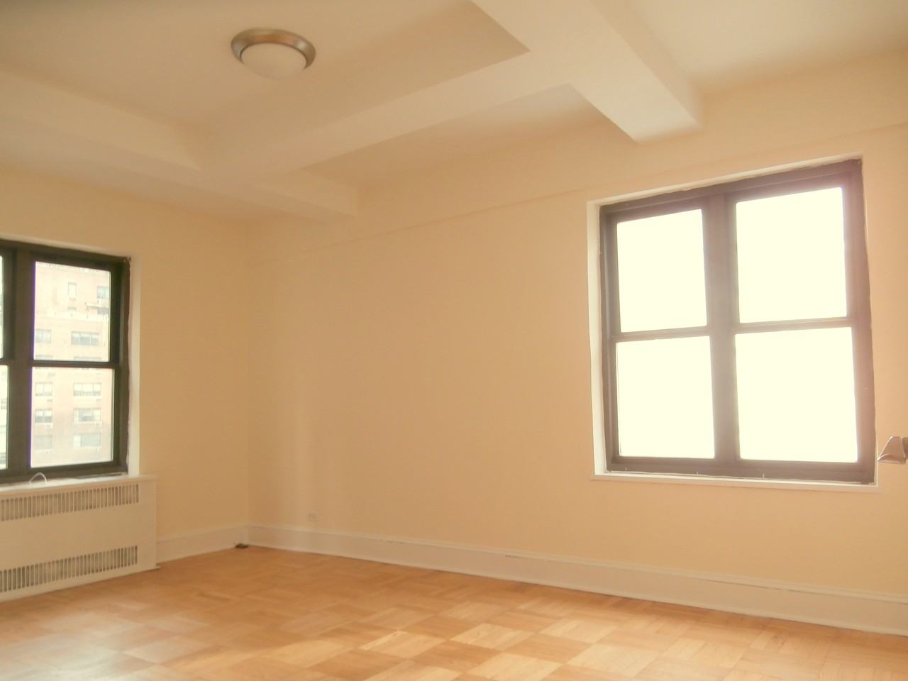 565 141st Rd - Photo 3 of 8