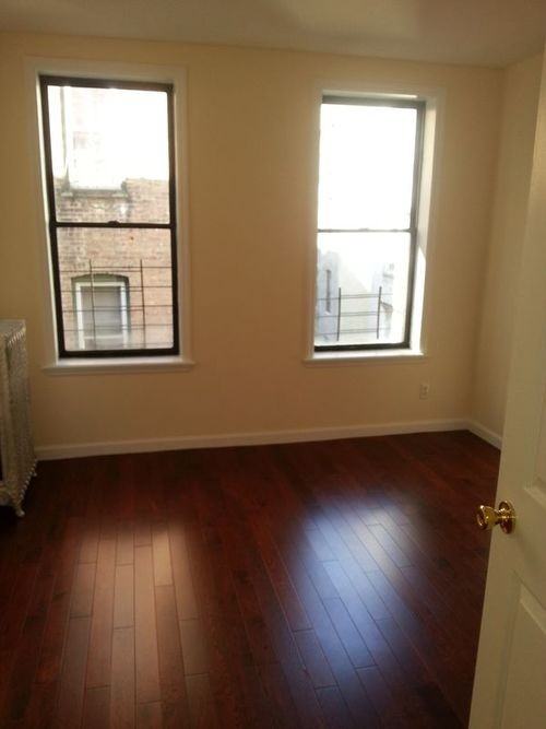 2320 Amsterdam Ave #11 - Photo 3 of 4