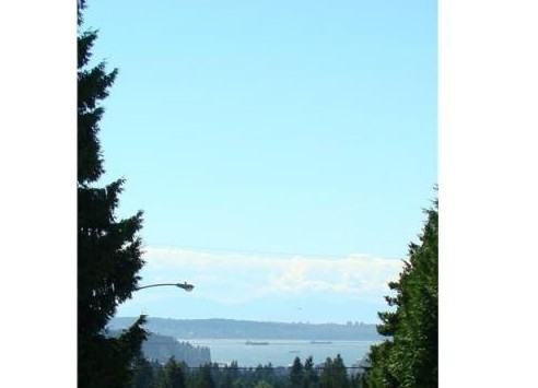 4202 Skyline Dr - Photo 2 of 9