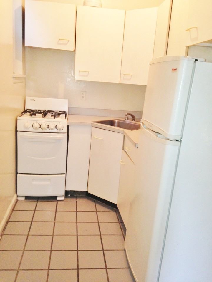 138 E 43rd Ave - Photo 2 of 3