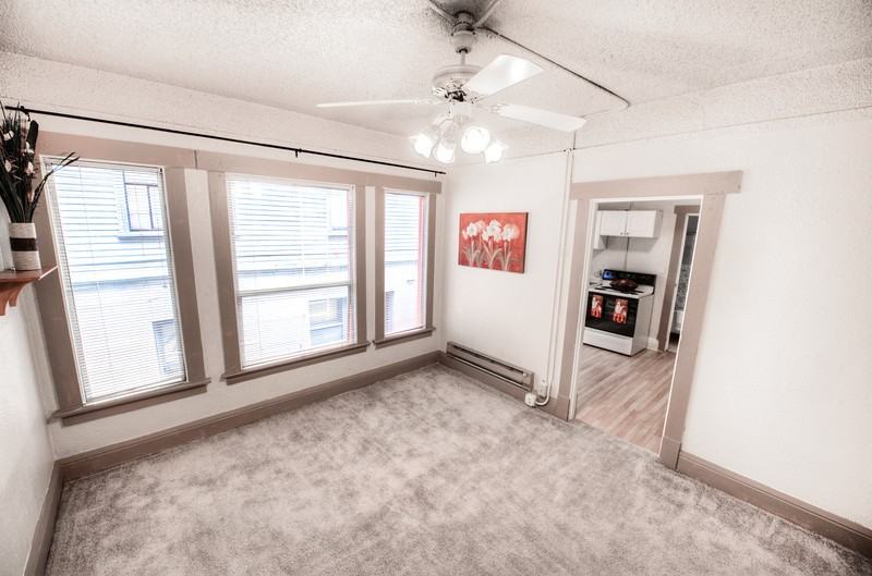 718 Cherry St #306 - Photo 3 of 3