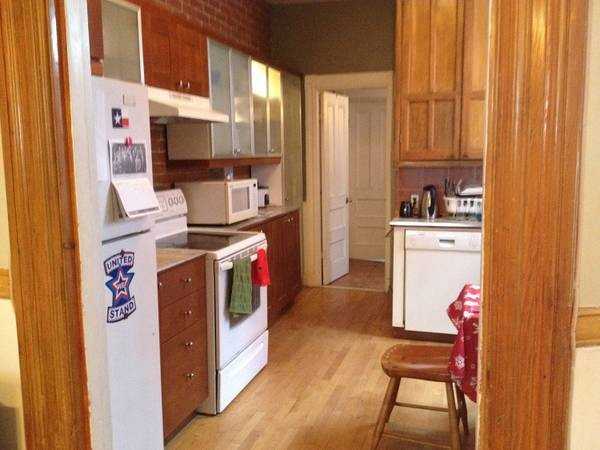 4291 Rue Berri - Photo 3 of 5
