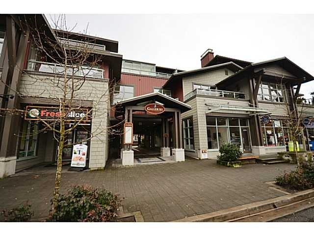 6833 Bay St - Photo 3 of 12