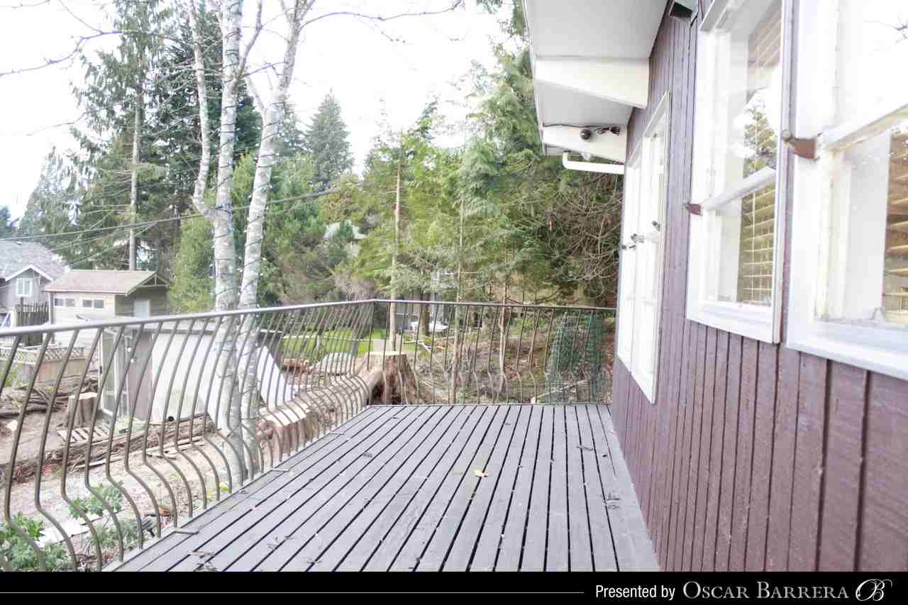 308 Montroyal Blvd - Photo 2 of 8