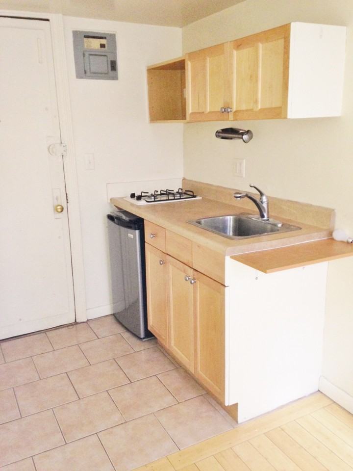 118 W 15th St - Photo 3 of 3