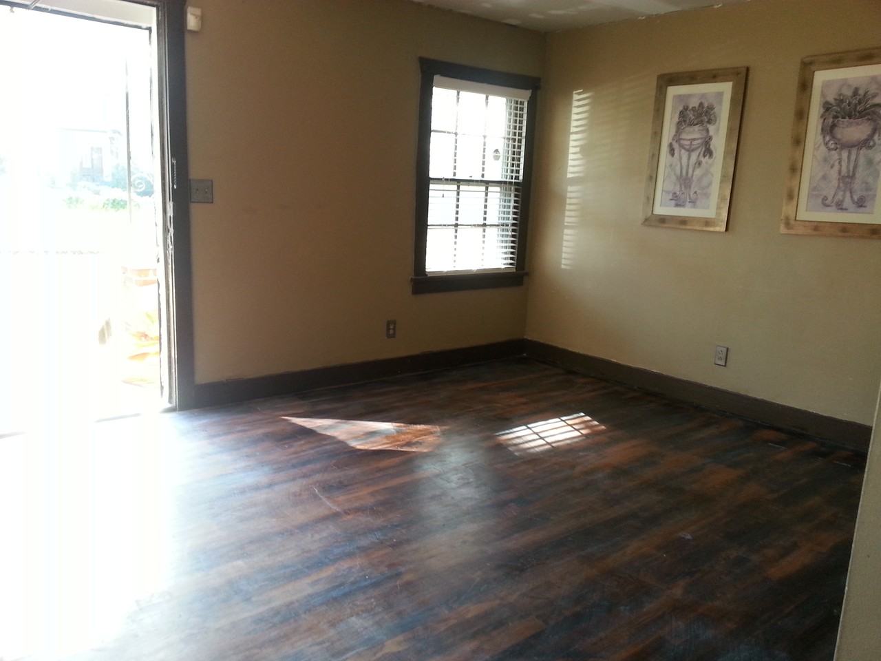 909 Petway Ave - Photo 3 of 10