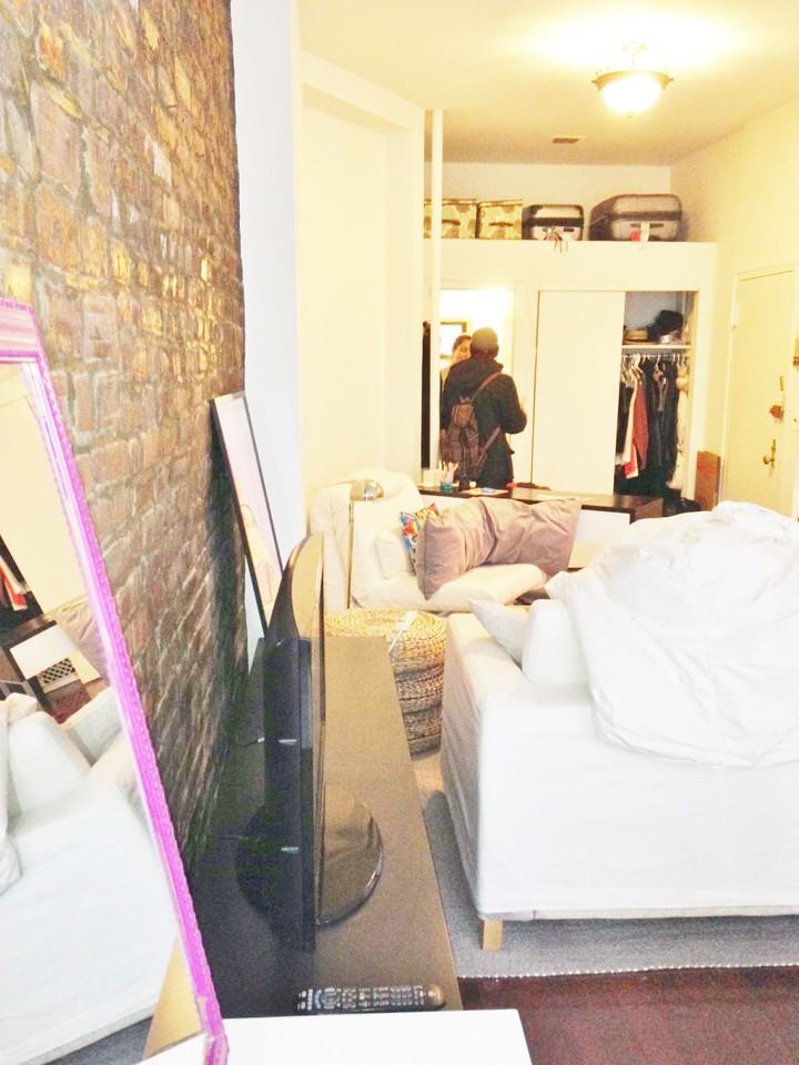 247 W 21st S St - Photo 2 of 4