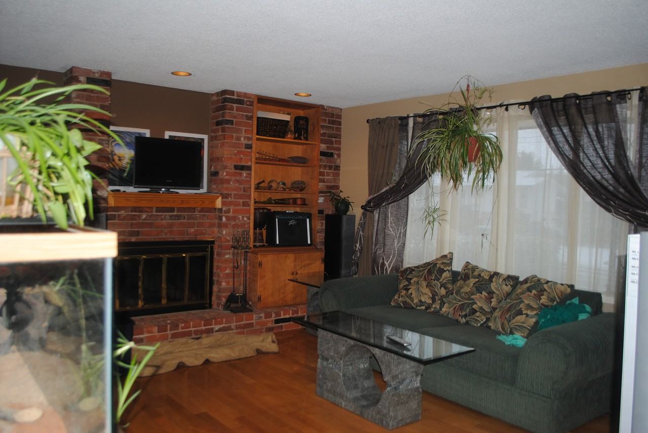 2573 James Island Rd - Photo 2 of 6