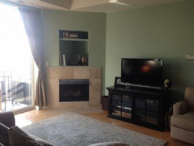 2307 W Wolfram St - Photo 3 of 4