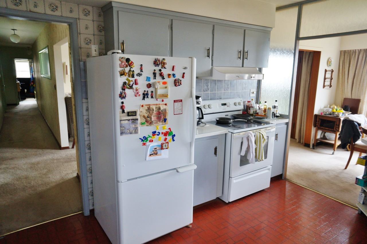 787 Eyremount Dr - Photo 2 of 9