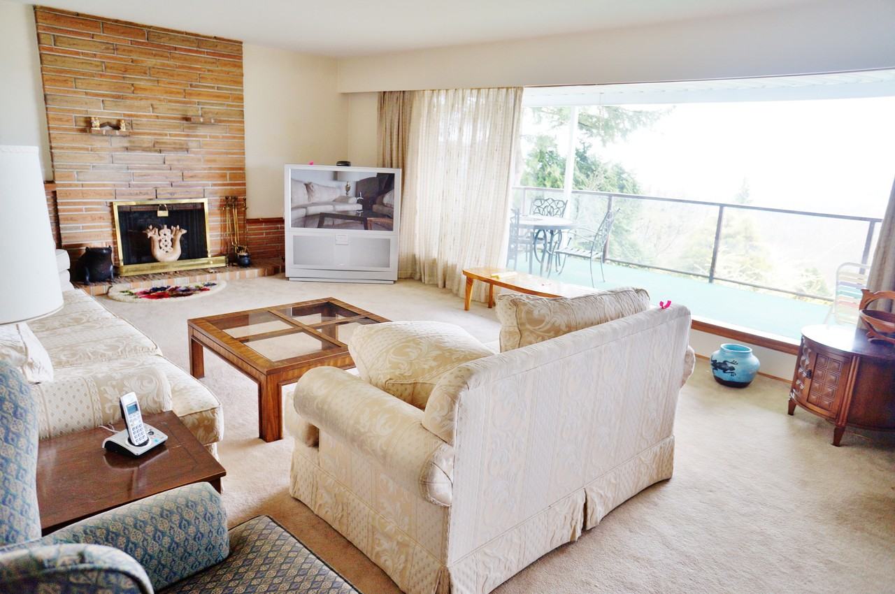 787 Eyremount Dr - Photo 3 of 9