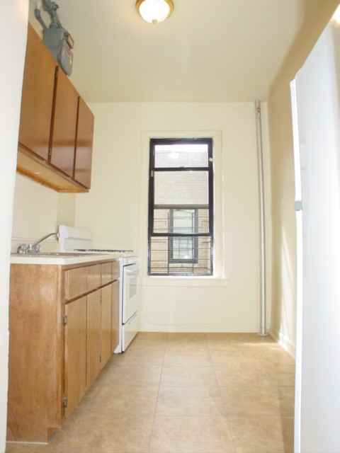 000 Grand Ave - Photo 2 of 4