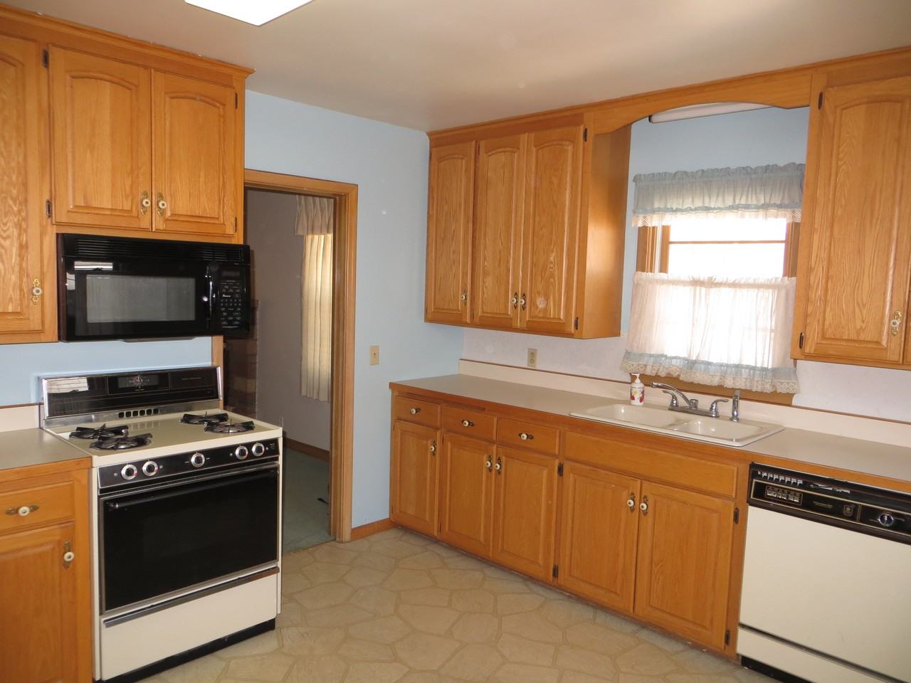 5501 14th Ave S - Photo 2 of 12