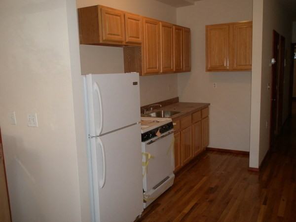 994 4th Ave - Photo 2 of 4