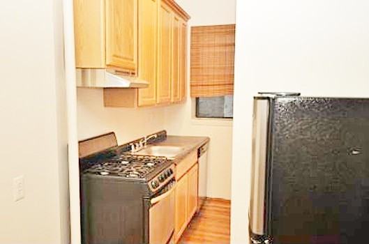 303 E 75 S - Photo 3 of 3