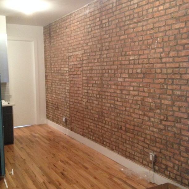 86 Jefferson Ave - Photo 3 of 5