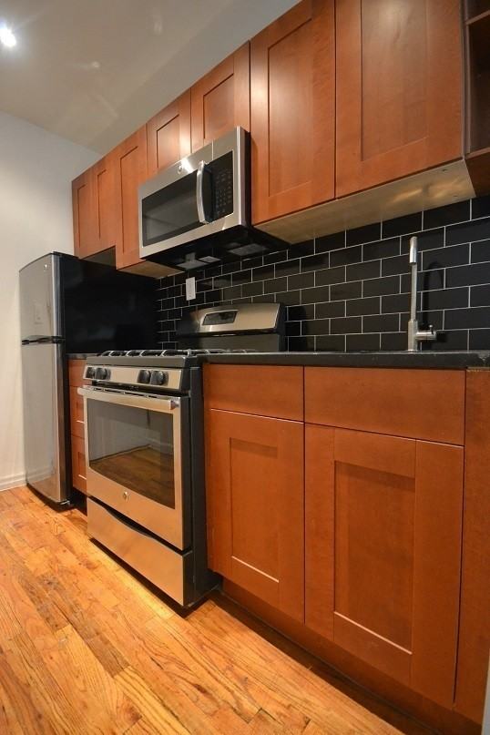 22 Bleecker St - Photo 2 of 4