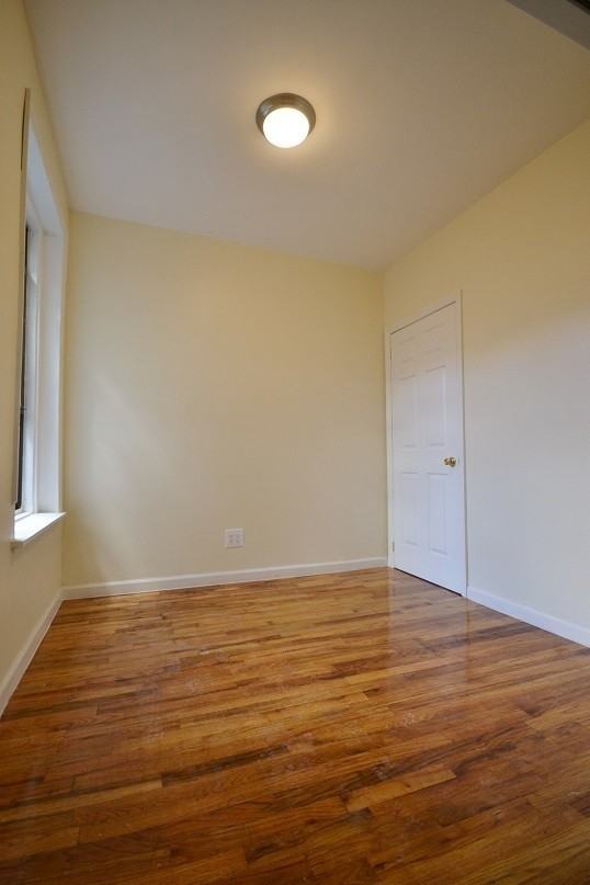 22 Bleecker St - Photo 3 of 4