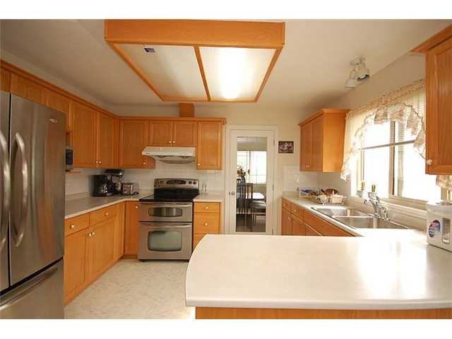 1258 Johnson St - Photo 2 of 3