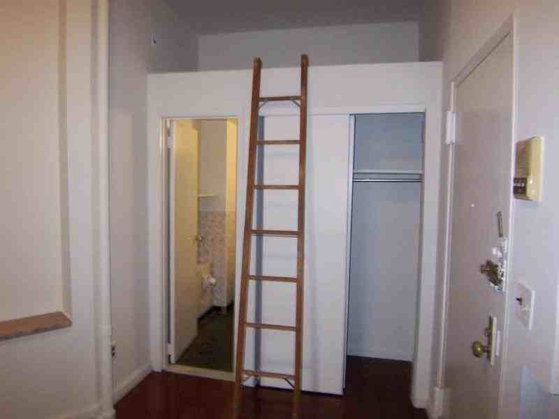 256 22nd St - Photo 2 of 2