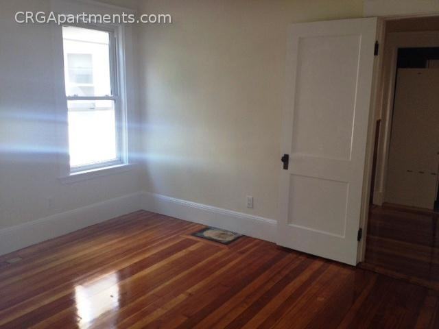 41 Ossipee Rd - Photo 3 of 10