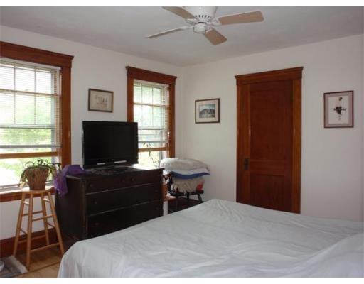 40 Lawn St - Photo 2 of 2