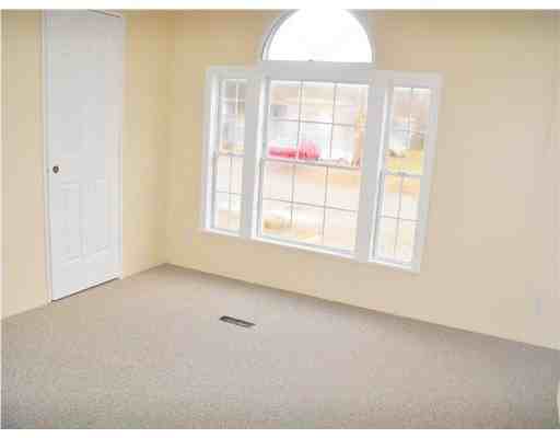 37 Hemlock Rd - Photo 2 of 5