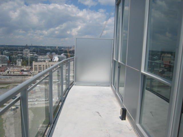 38 Dan Leckie Way #6