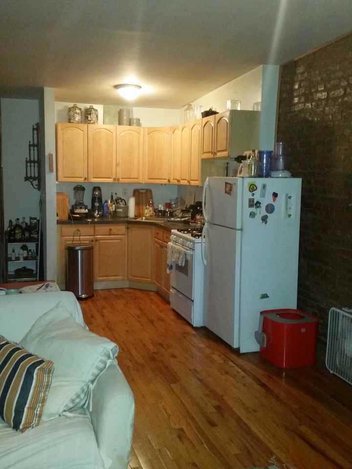 273 Columbia St 2 - Photo 3 of 4