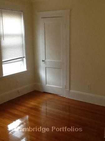 17 Maynard St - Photo 2 of 9