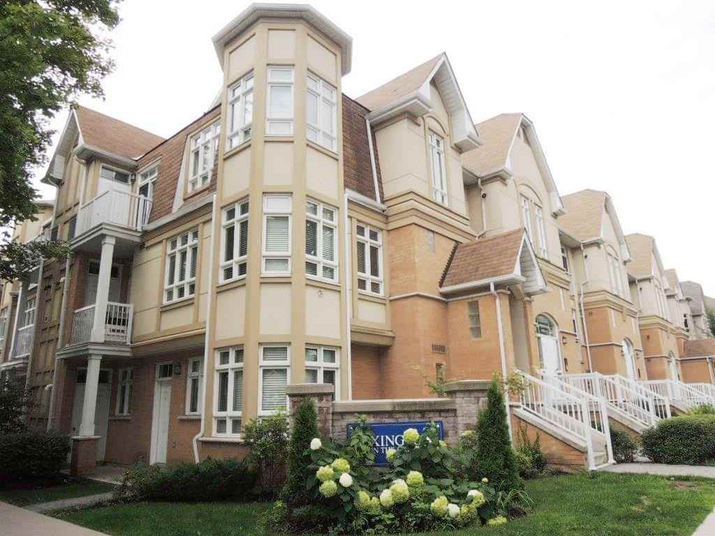 1947 Lawrence Ave W #9 - Photo 3 of 19