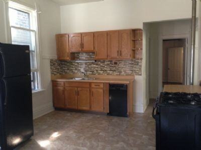 1450 W Melrose St #75497