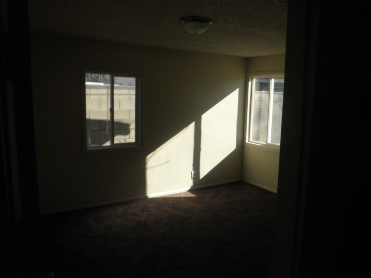 12112 207th St - Photo 2 of 6