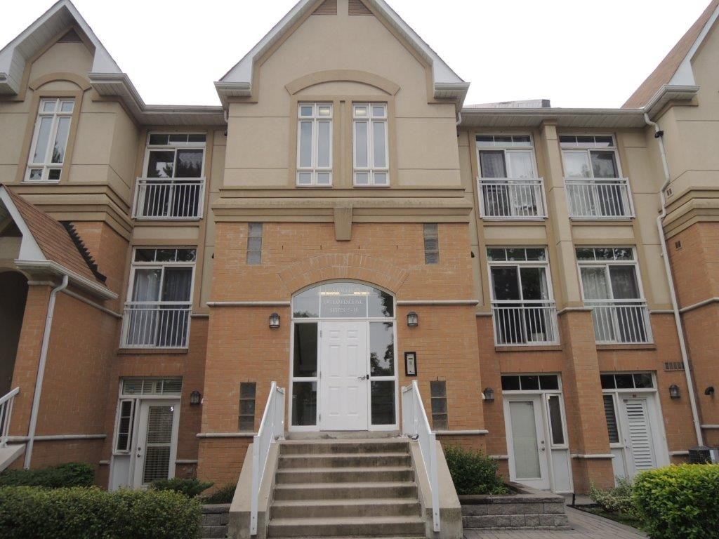 1947 Lawrence Ave W - Photo 2 of 18