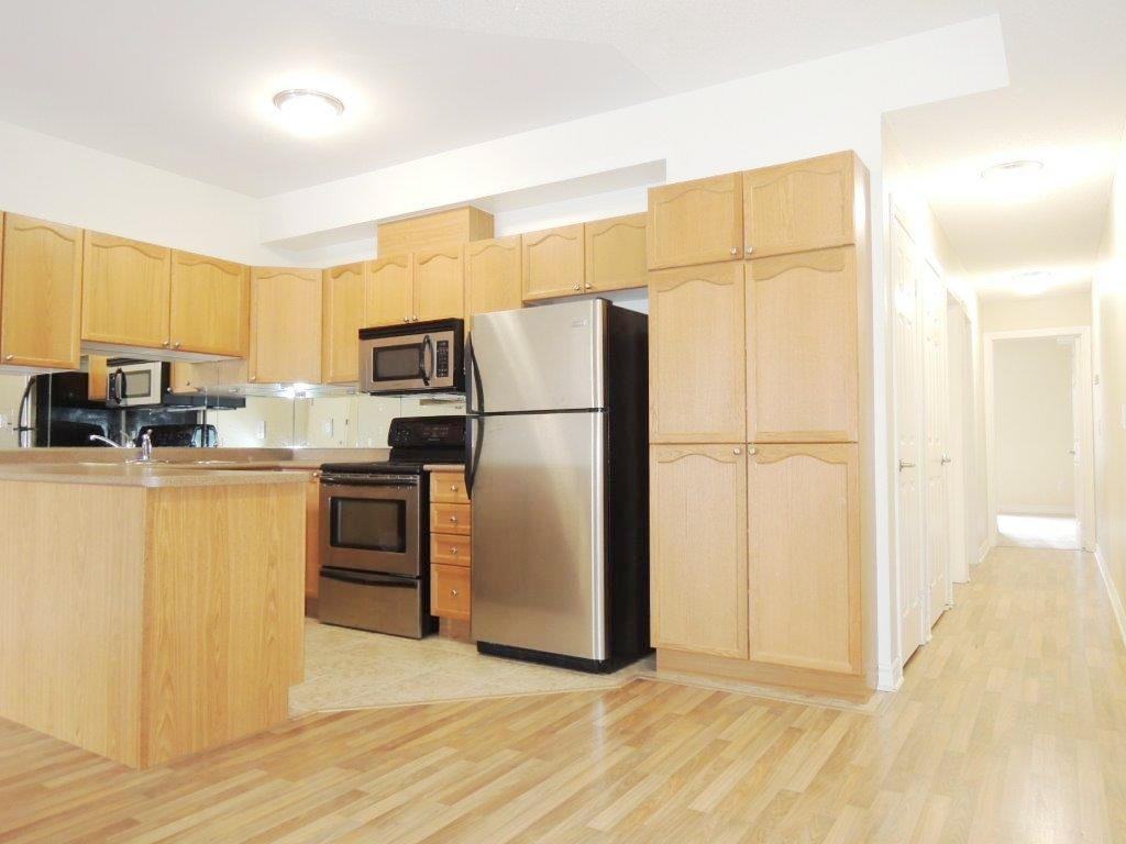 1947 Lawrence Ave W - Photo 3 of 18