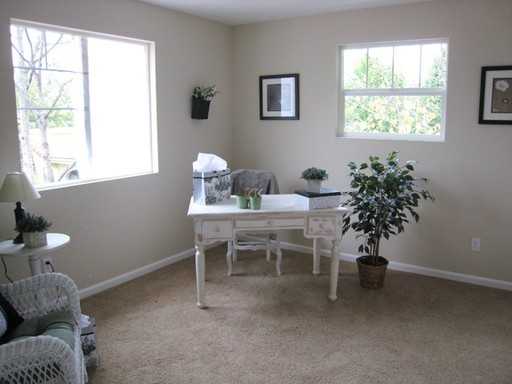 220 S A St - Photo 3 of 6