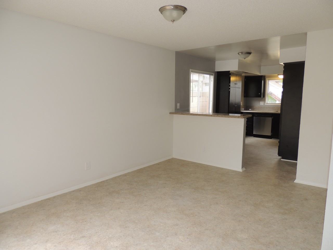 20436 Harvest Ave - Photo 2 of 10