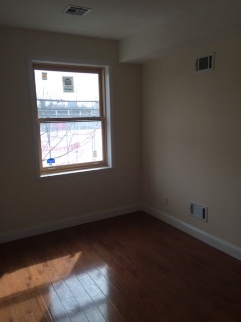 288 Van Brunt St 3 - Photo 2 of 2