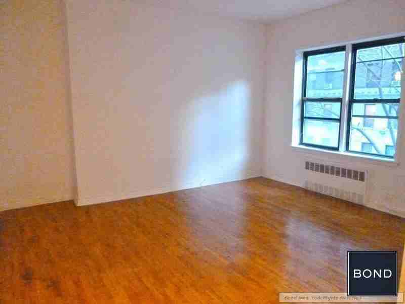 327 W 99th St 3C - Photo 2 of 5