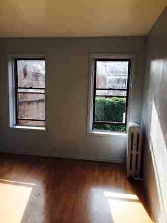 20 Herkimer Ct #2ndFL - Photo 2 of 4