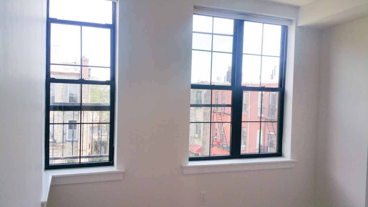 290 Stockholm St #3C