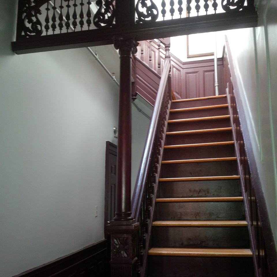 704 Park Pl - Photo 3 of 17