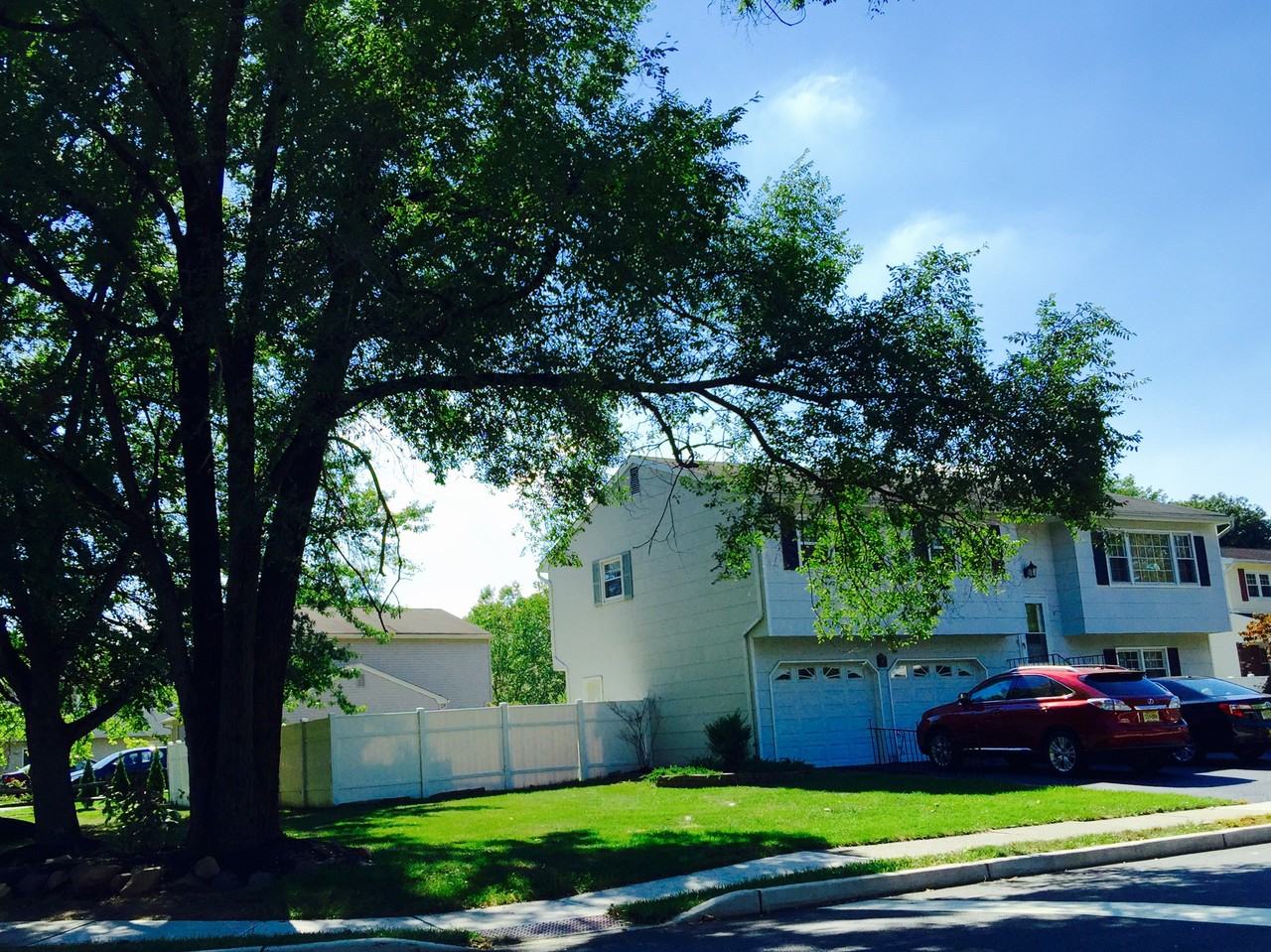 20 Peter Ave - Photo 2 of 5