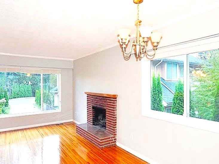 1548 Lynn Valley Rd - Photo 2 of 7