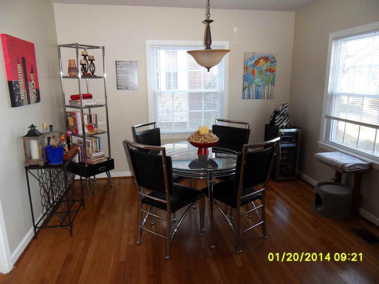 104 Lauderdale Rd - Photo 3 of 10